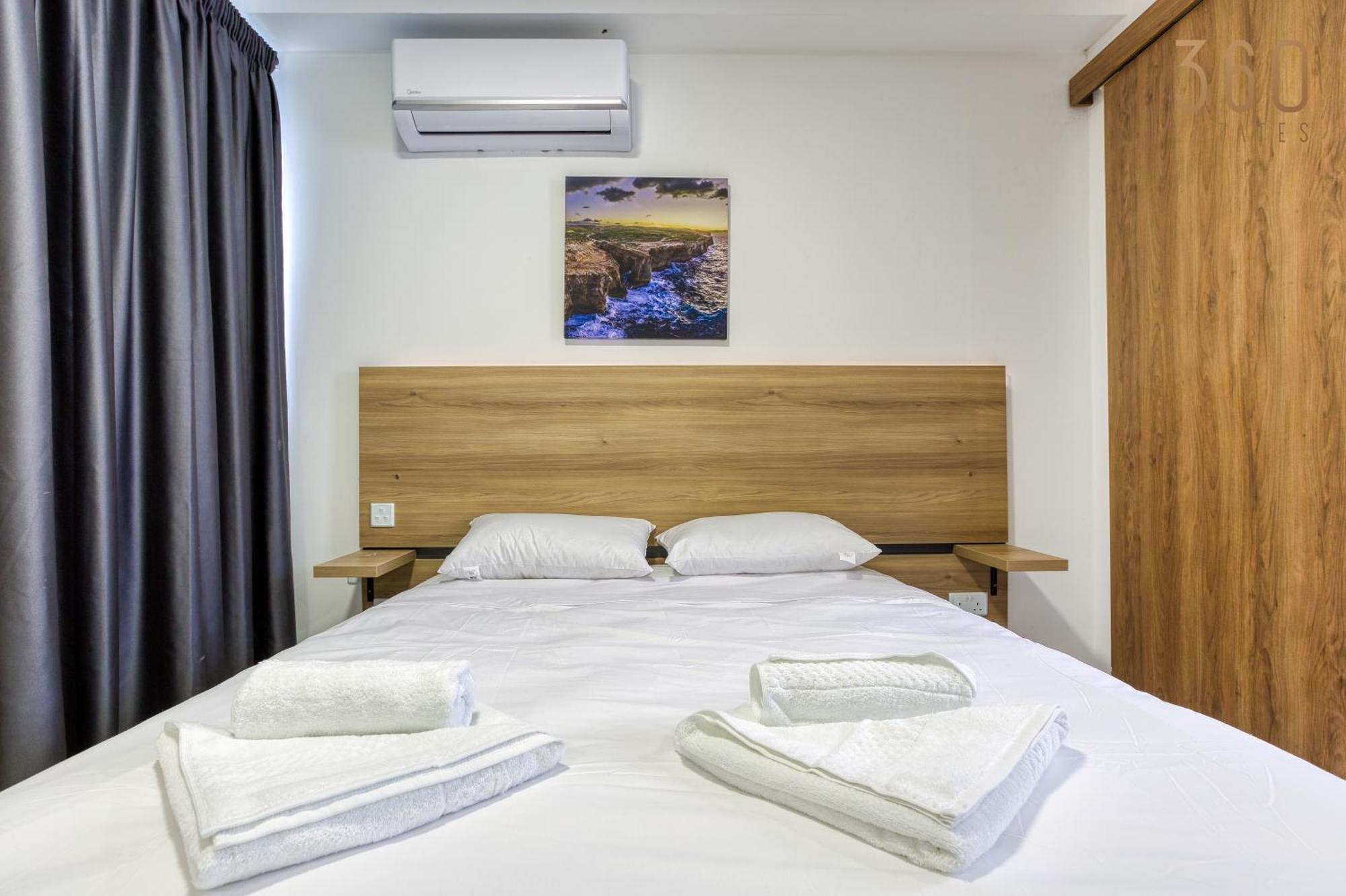 The St Pauls Bay Escape Suites By 360 Estates セント・ポールズ・ベイ エクステリア 写真