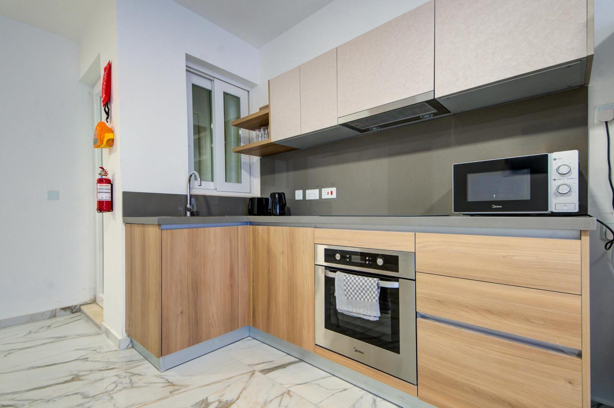 The St Pauls Bay Escape Suites By 360 Estates セント・ポールズ・ベイ エクステリア 写真